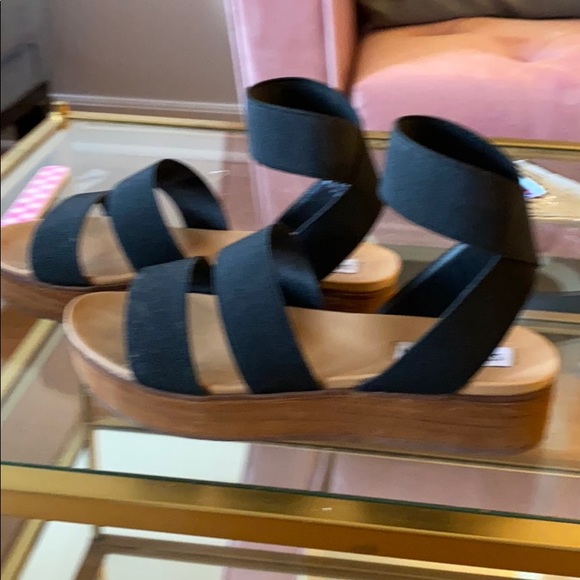Just bought high fashion sandals - Picture 2 of 2